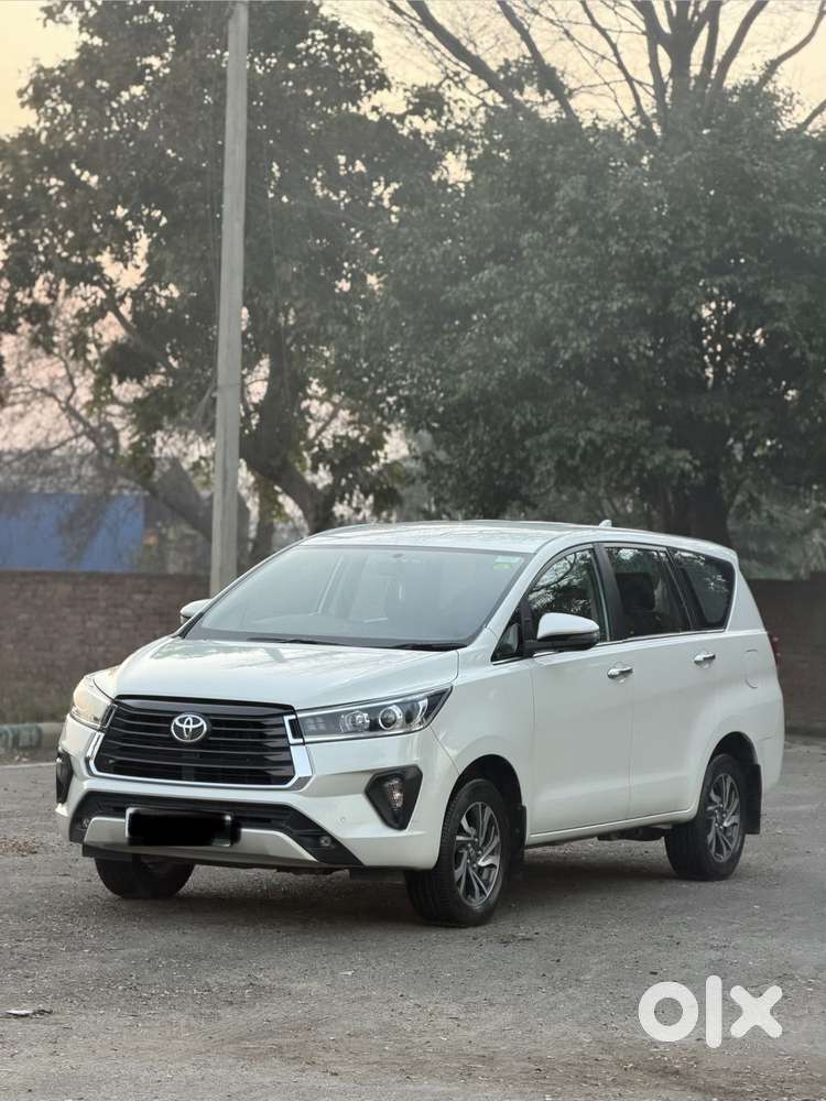 Toyota Innova Crysta 2.4 V, 2022, Diesel