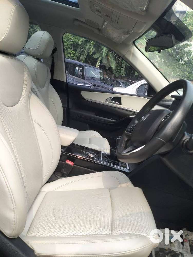 Mahindra Xuv700 2.2 Ax 7 Diesel Mt Luxury Pack Str, 2024, Diesel