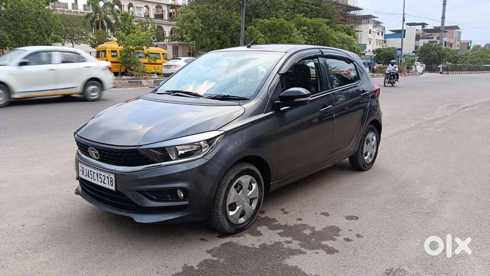 Tata Tiago 1.2 Revotron Xt (o), 2023, Petrol