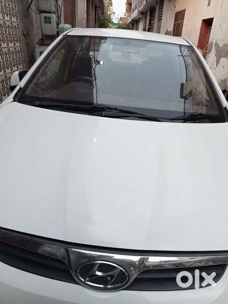 Hyundai I20 Sportz Petrol 2011exchange Aulto K10 Or I10
