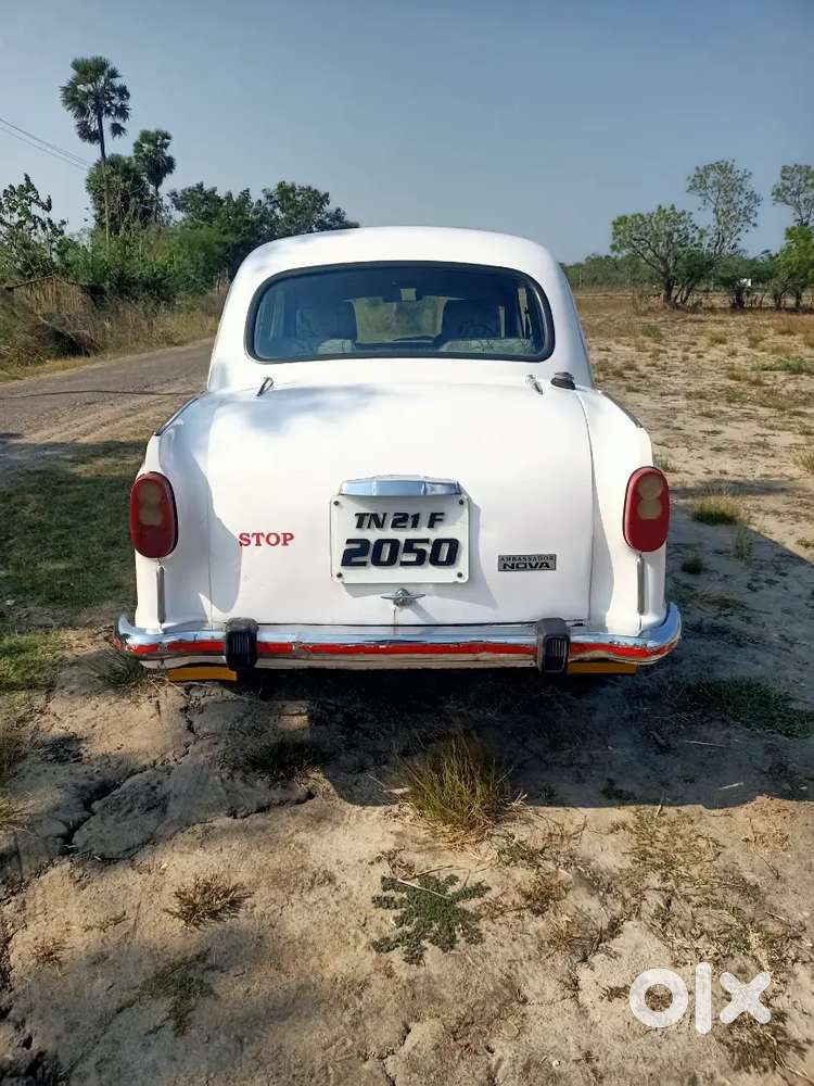 Ambassador Classic 1500 2005