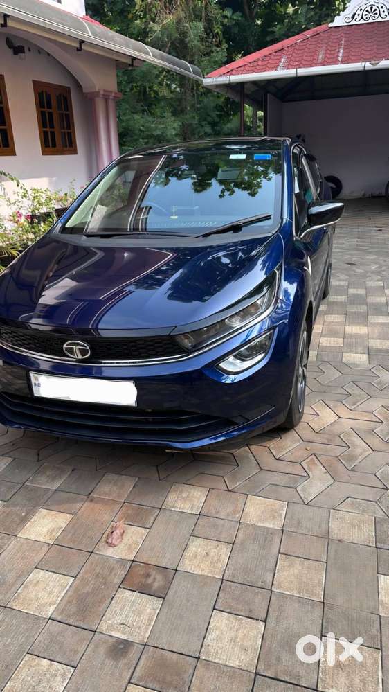 2023 Tata Altroz Petrol Dca  14,000 Km  Opera Blue  Single Owner
