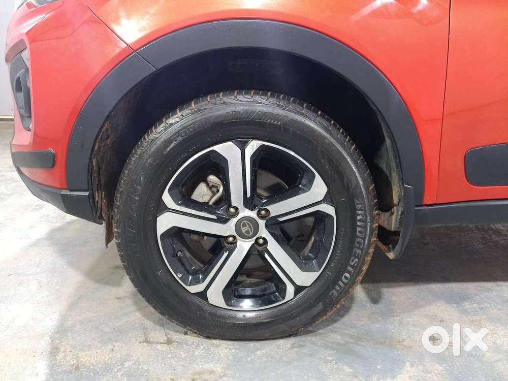 Tata Nexon 1.5 Revotorq Xza Plus S Amt, 2023, Petrol