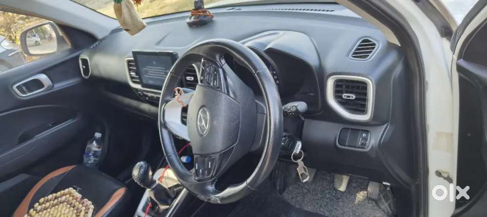 Hyundai Venue 2020 Diesel 130000 Km Driven