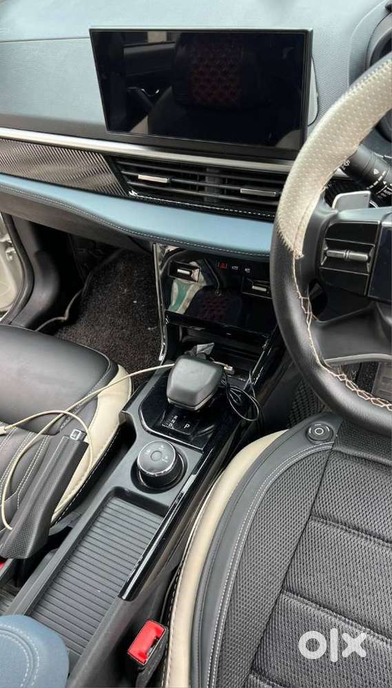 Tata Curvv Creative Plus S 1.2 Revotron Petrol 7dca, 2025, Petrol
