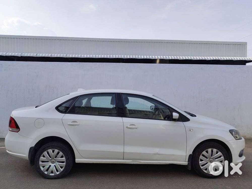 Volkswagen Vento 1.2 Tsi Comfortline At, 2015, Petrol