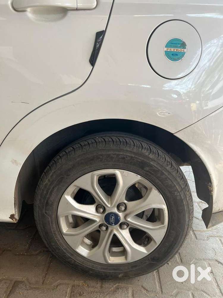 Ford Petrol Car 2017