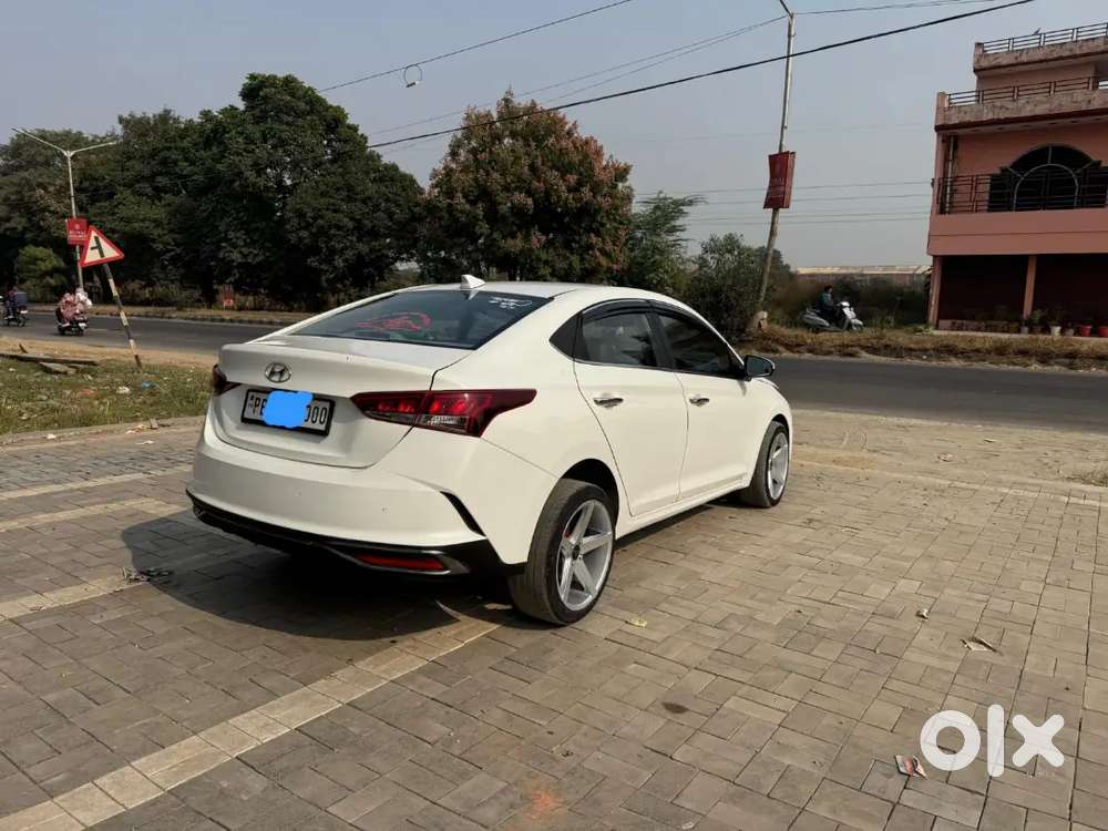 Hyundai Verna 2022 Diesel 78000 Km Driven