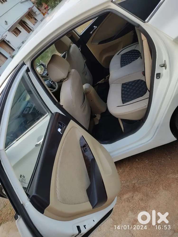 Hyundai Fluidic Verna 2012 Petrol 170000 Km Driven
