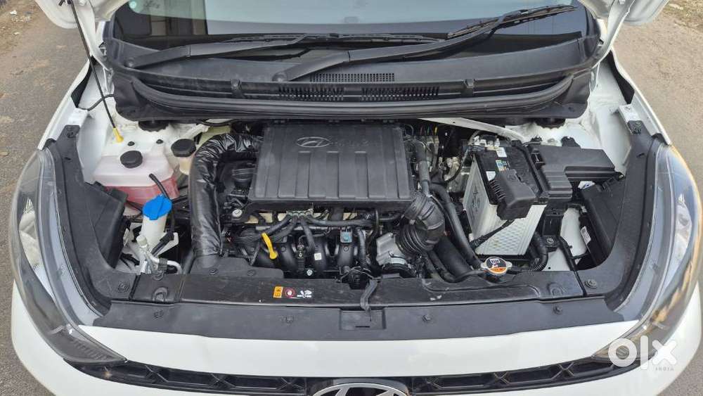 Hyundai Aura Sx 1.2 Cng, 2025, Cng & Hybrids