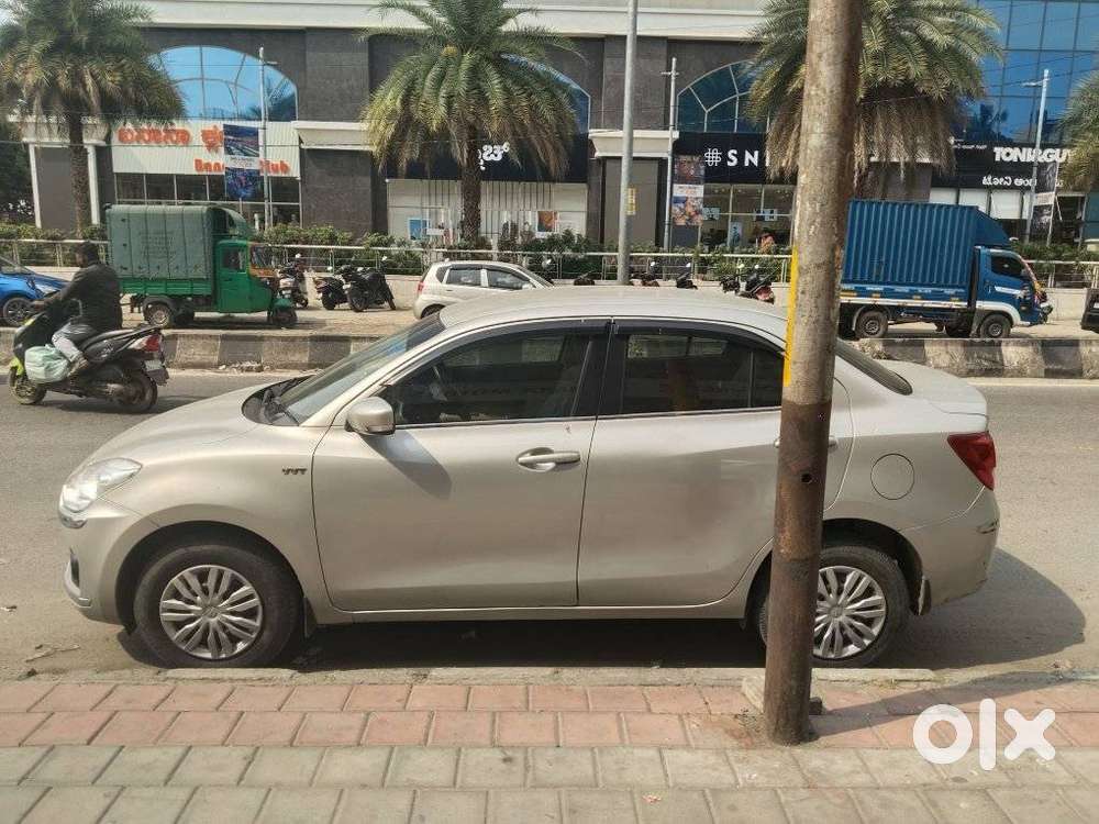 Maruti Suzuki Dzire 1.2 Vxi, 2017, Petrol