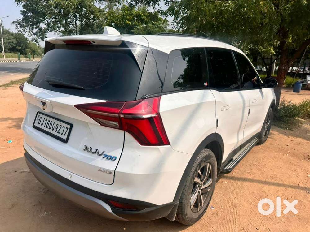 Mahindra Xuv700 2023 Petrol Well Maintained