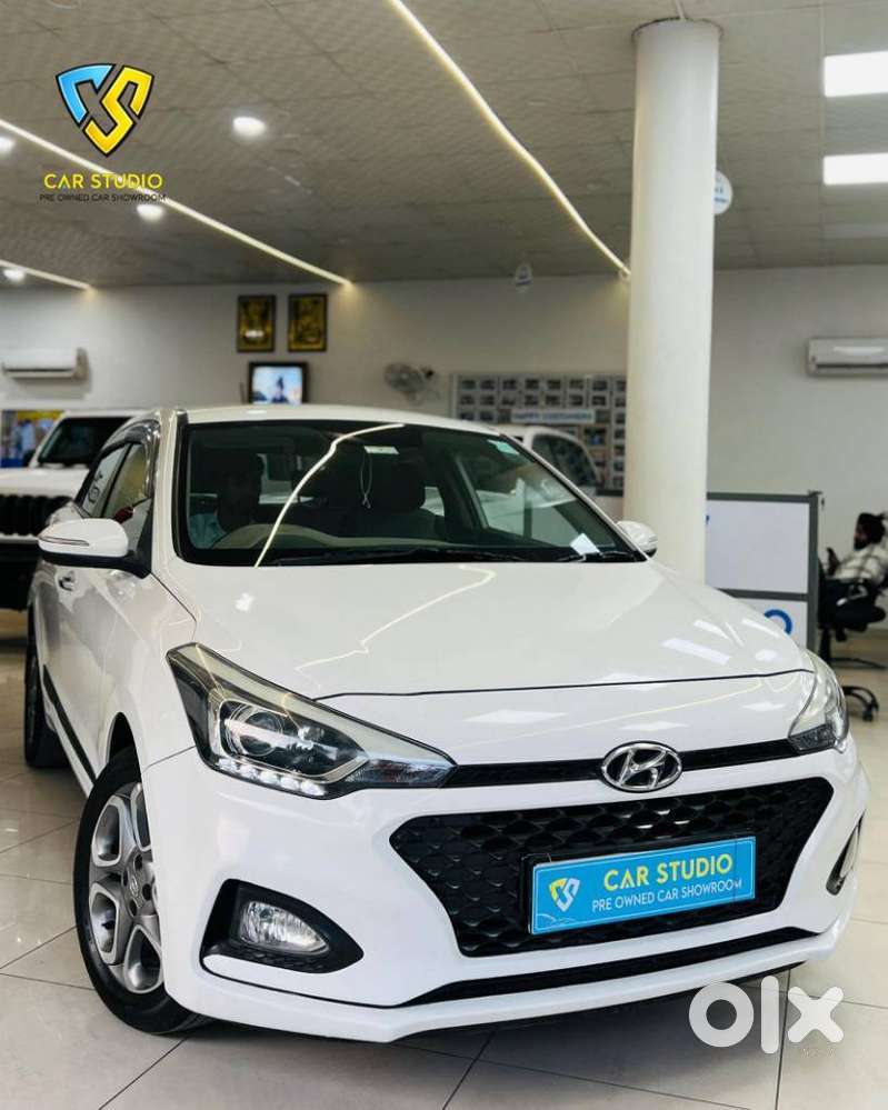 Hyundai I20 Petrol Asta Option, 2018