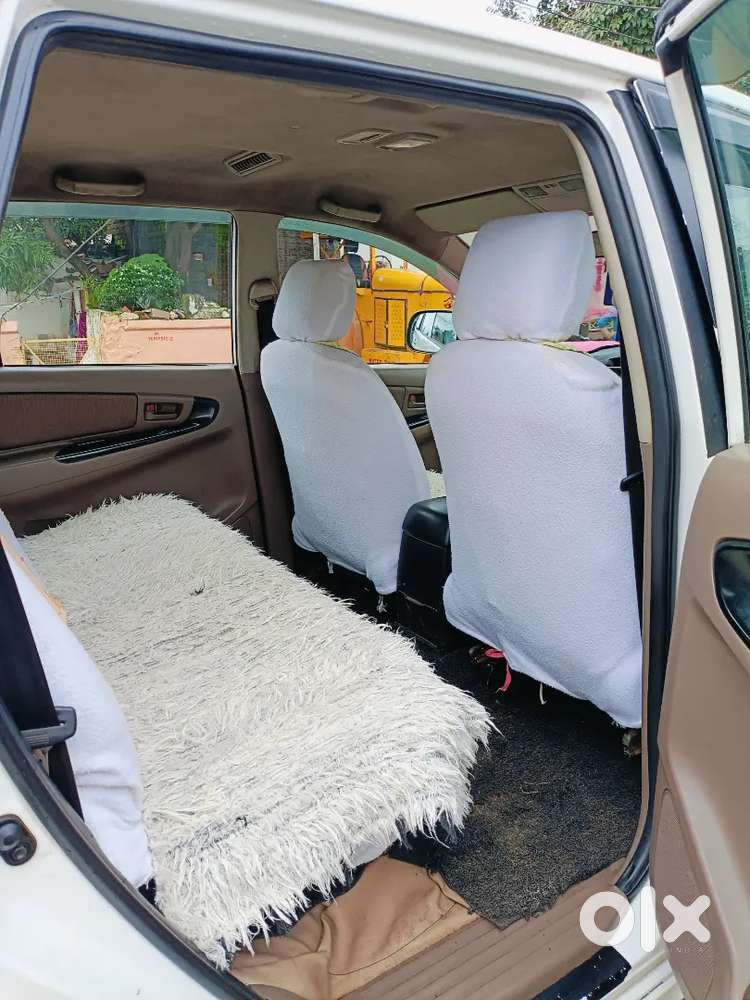 Toyota Innova 2016