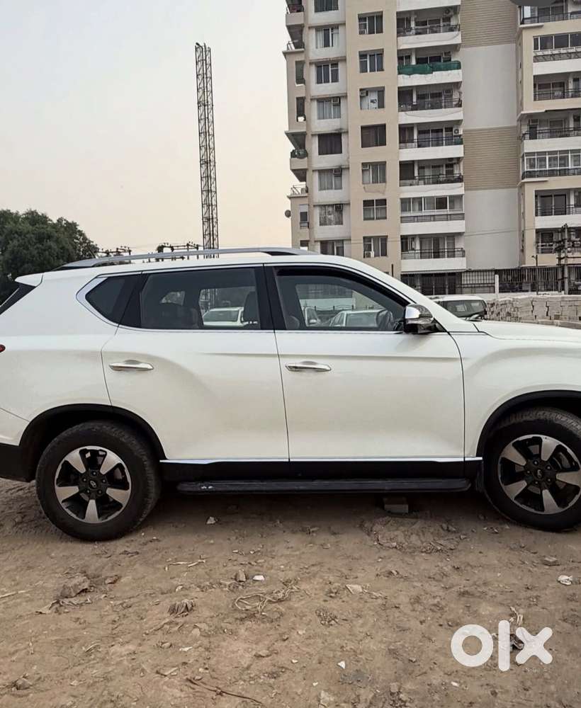 Mahindra Alturas G4 4x4 At, 2022, Diesel
