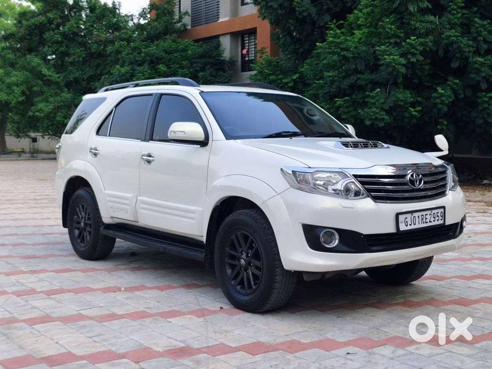 Toyota Fortuner 4x2 Manual, 2014, Diesel