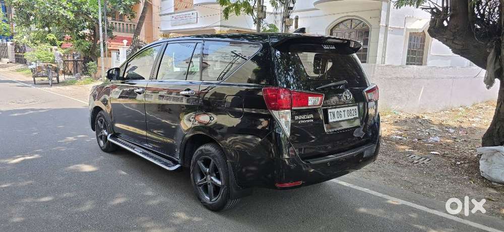 Toyota Innova Crysta 2.8z Automatic, 2017, Diesel
