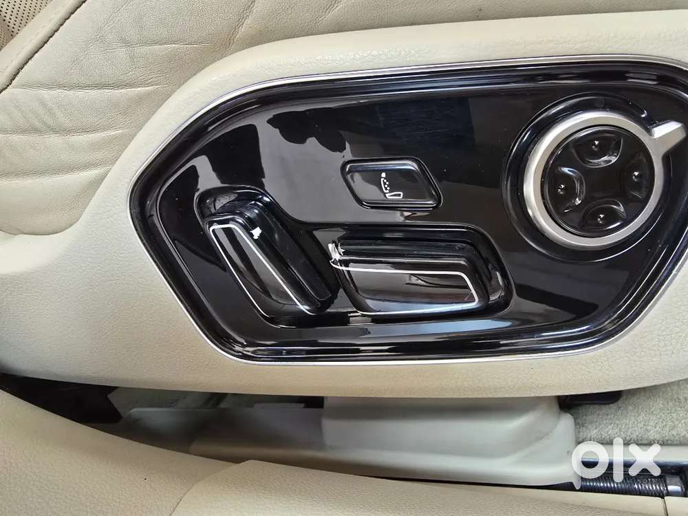 Audi A8 L 2015 Diesel 70000 Km Driven