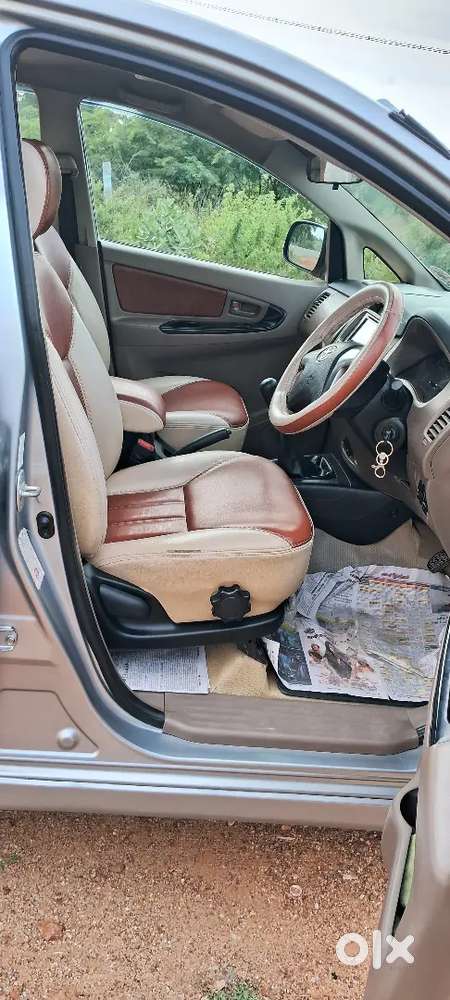 Toyota Innova 2.5 G 2015