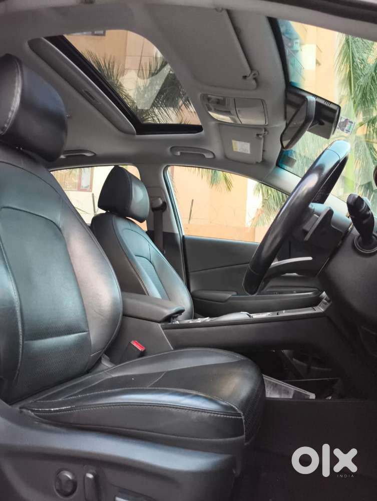 Hyundai Kona Electric Premium Dual Tone, 2024, Electric
