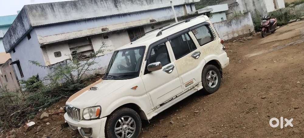 Good Condition Scorpio Vlx 2 Airbags Insurance Ok Tyres Okay Chill A/c