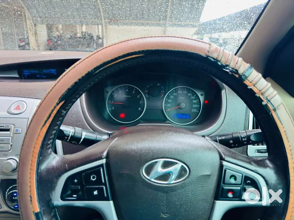 Hyundai I20 Sports Petrol Cng 2011 Insurance Valid 215000 Negotiable