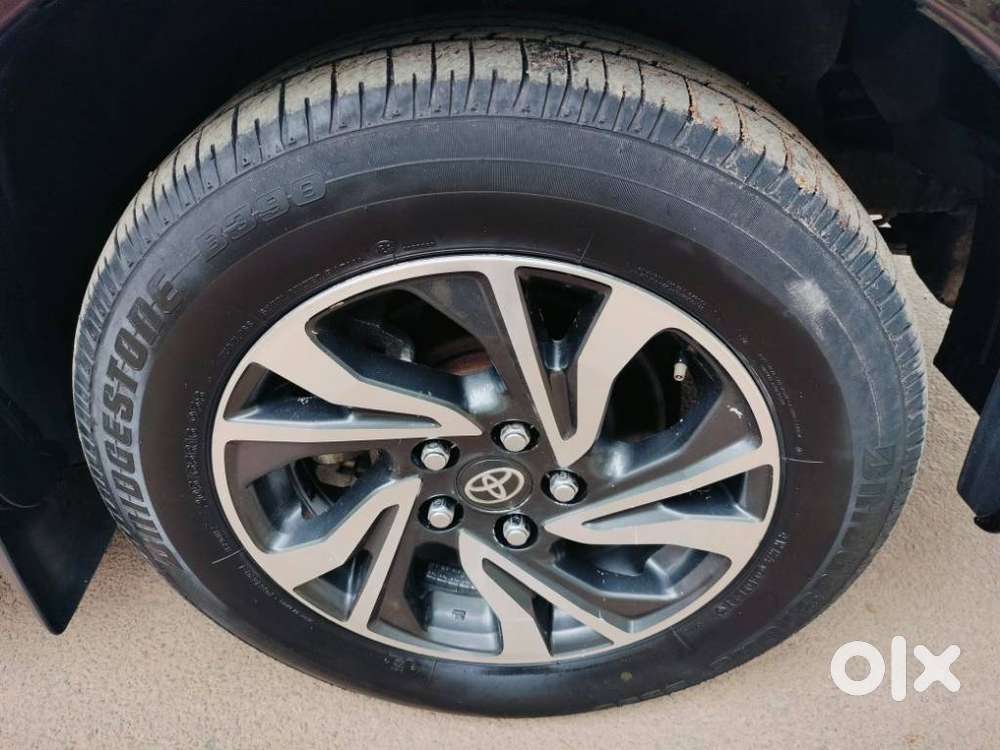 Toyota Innova Crysta 2.4 Gx Limited Edition 8 Str, 2021, Diesel