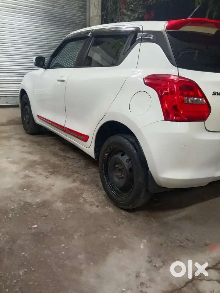 Maruti Suzuki Swift 2022 Petrol 28000 Km Driven