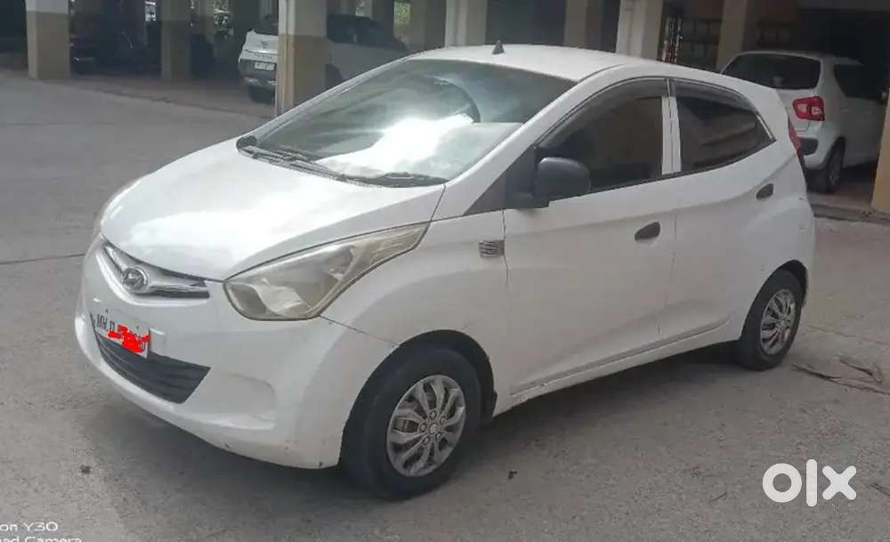 Hyundai Eon 2018 Single Hand Use