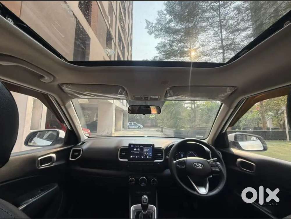 Hyundai New Venue 2022 Petrol 52000 Km Driven