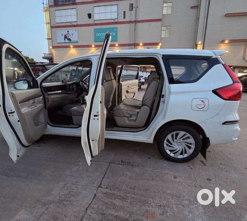 Maruti Suzuki Ertiga Vxi, 2023, Petrol