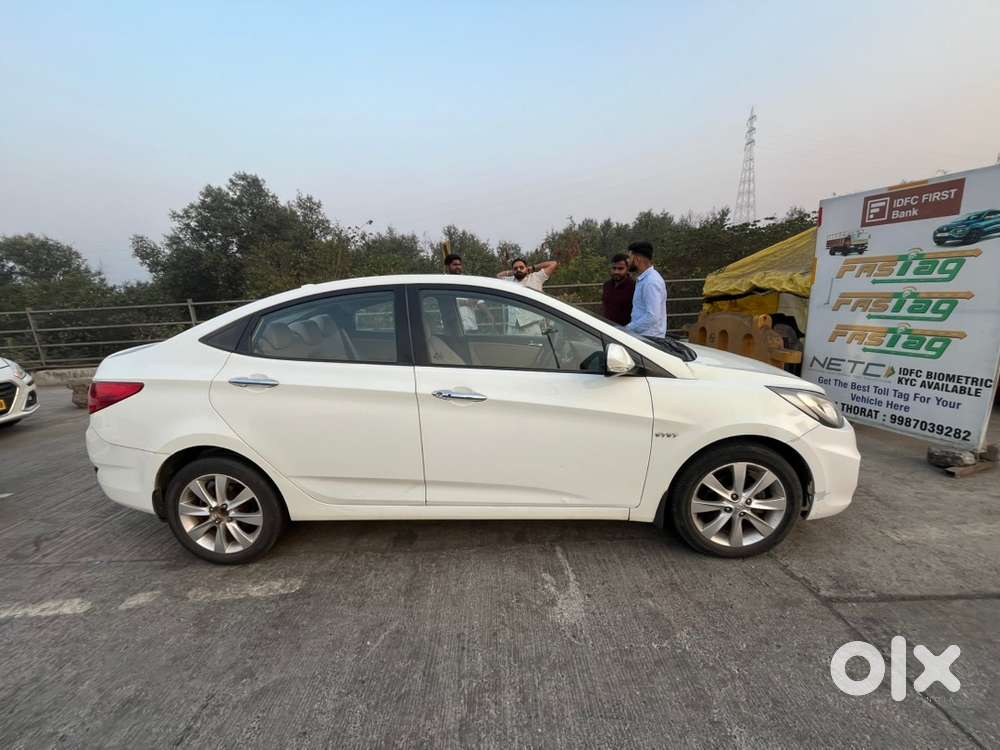 Hyundai Fluidic Verna 2011