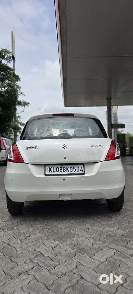 Maruti Suzuki Swift Lxi Option Sp Limited Edition, 2016, Petrol