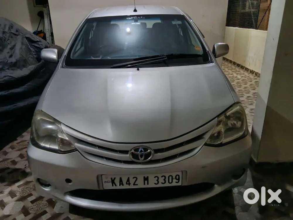 Toyota Etios Liva 2012