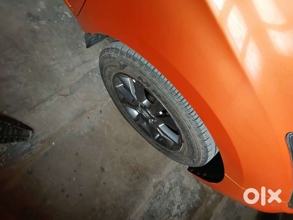 Back Camera, Display Screen, Air Bags, Remote Lock,  Dolby Sound Syste