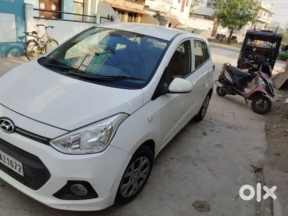 Hyundai Grand I10 2015 Diesel 95000 Km Driven