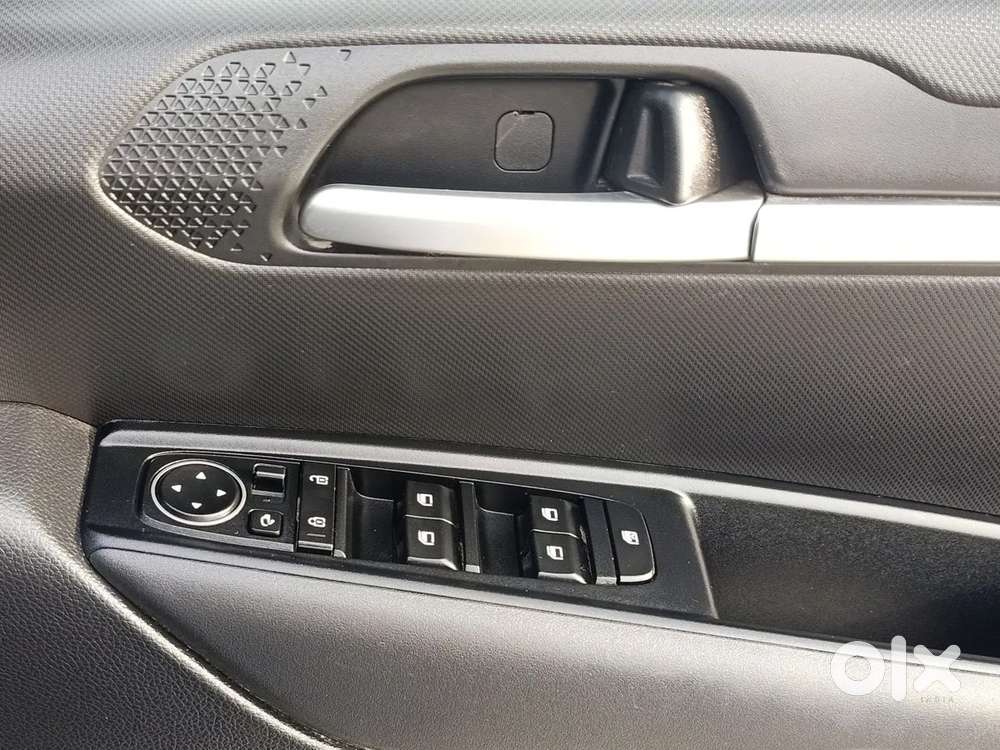 Kia Sonet, 2025, Petrol