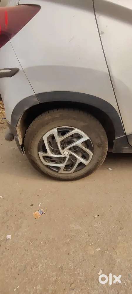 Mahindra Kuv 100 2017 Petrol