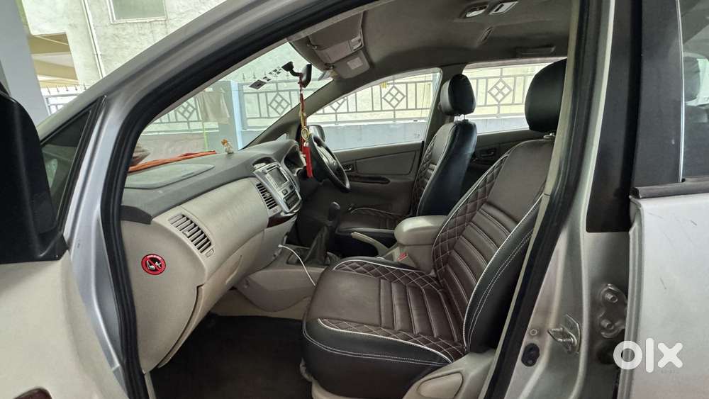 Toyota Innova 2.5 Ev Diesel Ms 7 Str Bsiii, 2012, Diesel