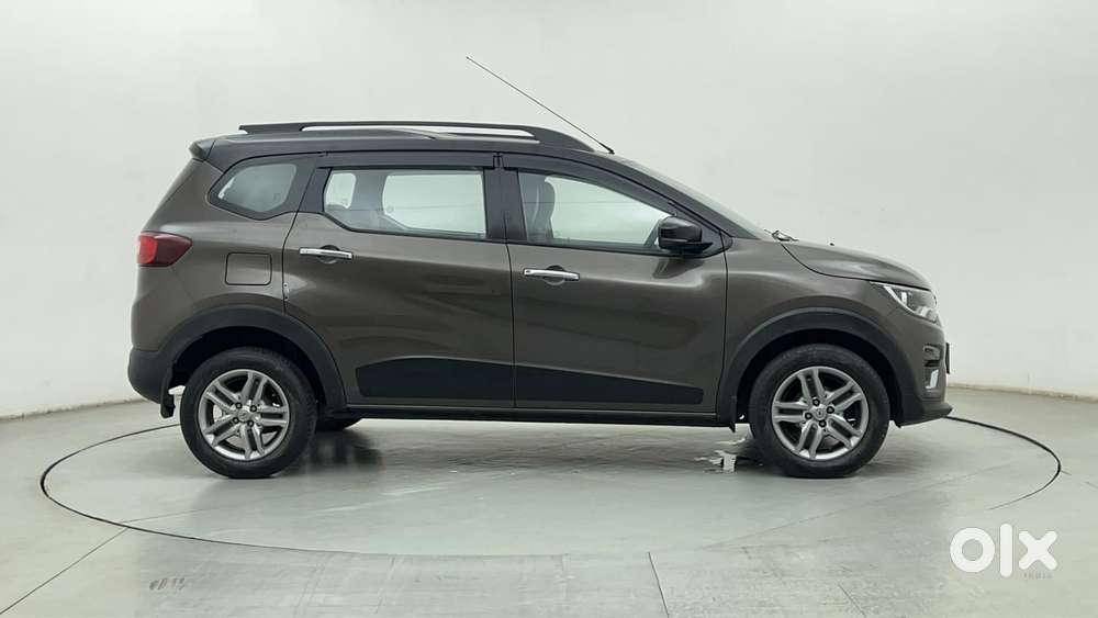 Renault Triber Rxz Easy-r Amt Dual Tone, 2023, Petrol