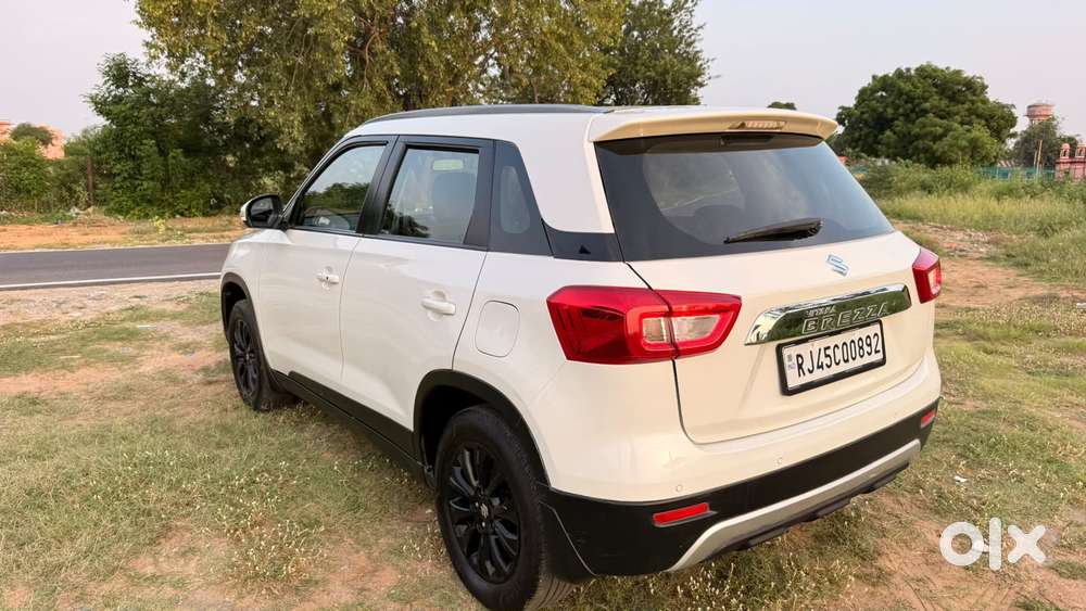 Maruti Suzuki Brezza 1.5 Zxi Plus Smart Hybrid, 2021, Petrol