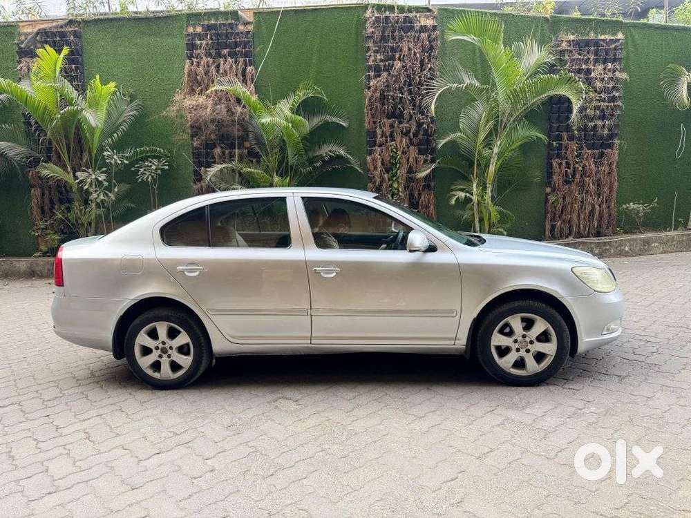 Skoda Laura Ambition 2.0 Tdi Cr Mt, 2011, Diesel