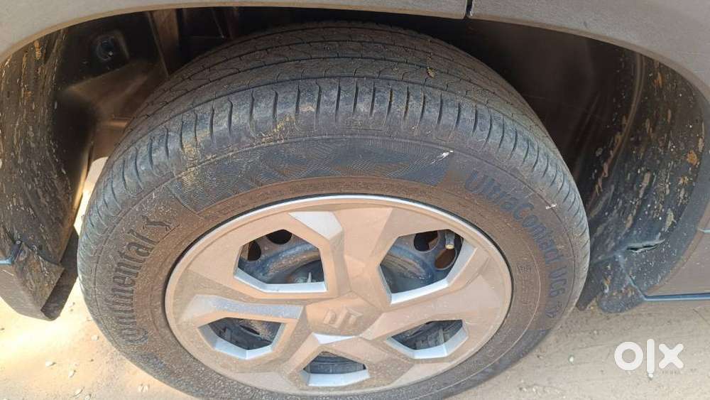 Maruti Suzuki Brezza 1.5 Vxi Smart Hybrid, 2022, Petrol