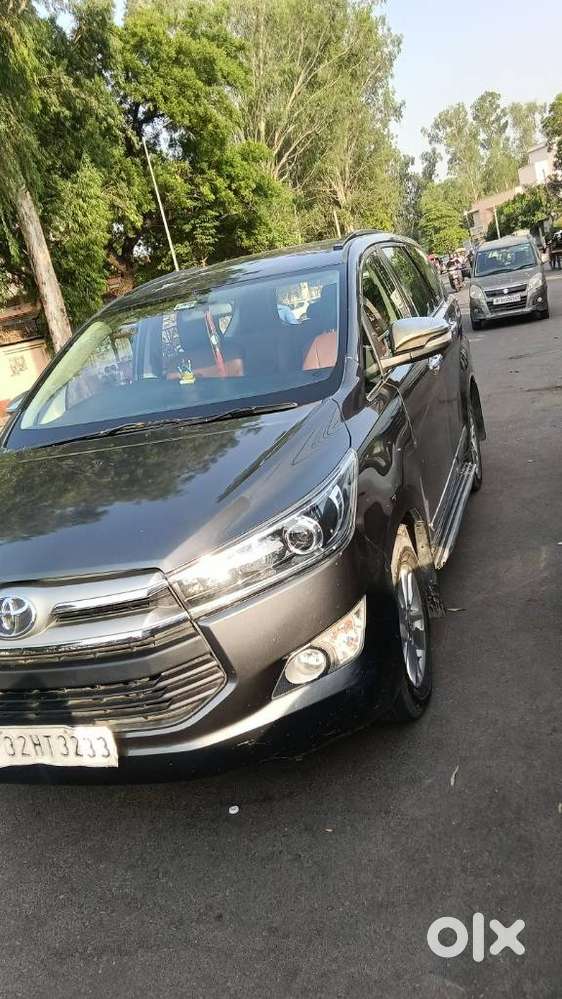 Toyota Innova Crysta 2.4 V, 2017, Diesel