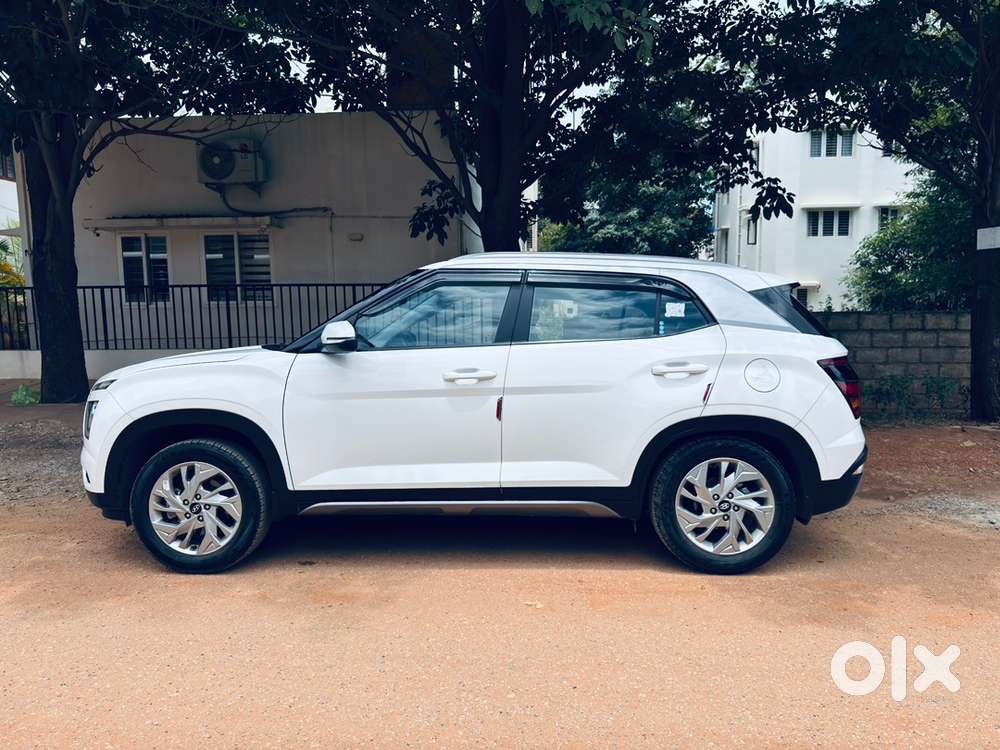 2023 Hyundai Creta Sx Executive 1.5 Petrol Mt  Polar White