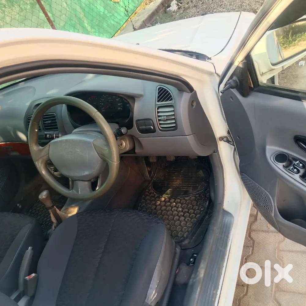 Hyundai Accent Hatchback 2004 Petrol 90500 Km Driven