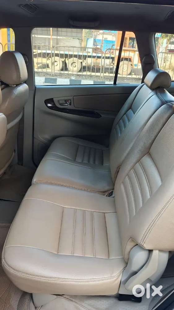 Toyota Innova 2014 Diesel Well Maintained