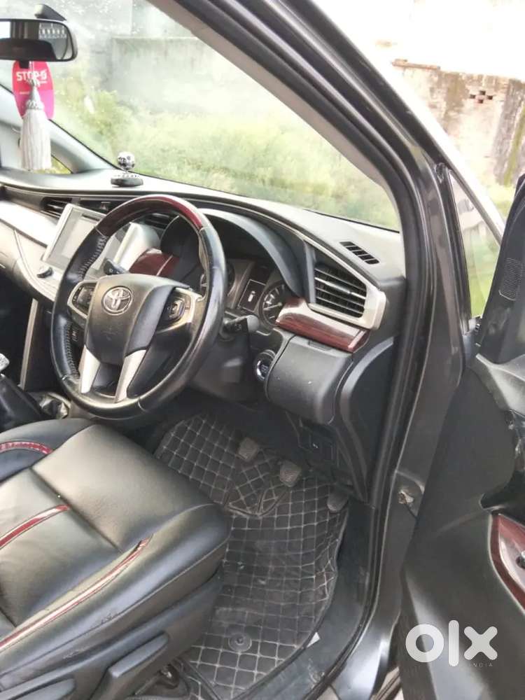 Toyota Innova Crysta Diesel 2016
