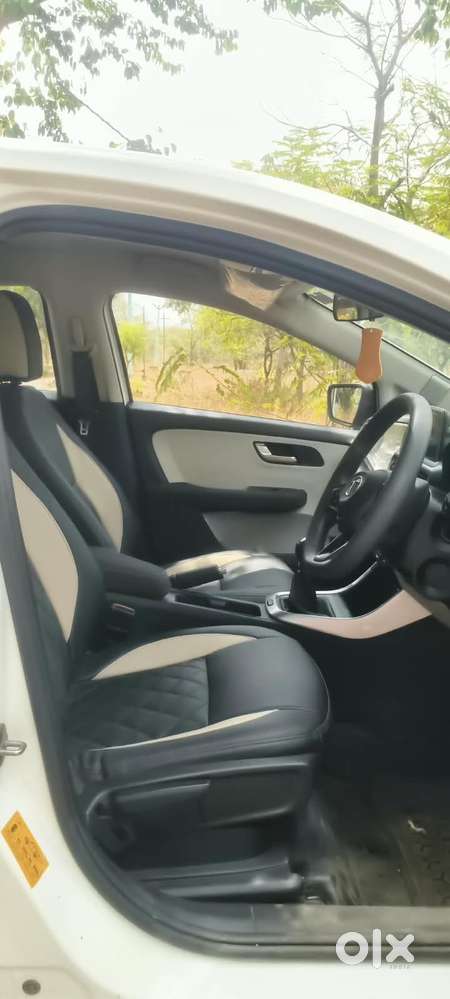Tata Altroz Xz, 2022, Petrol