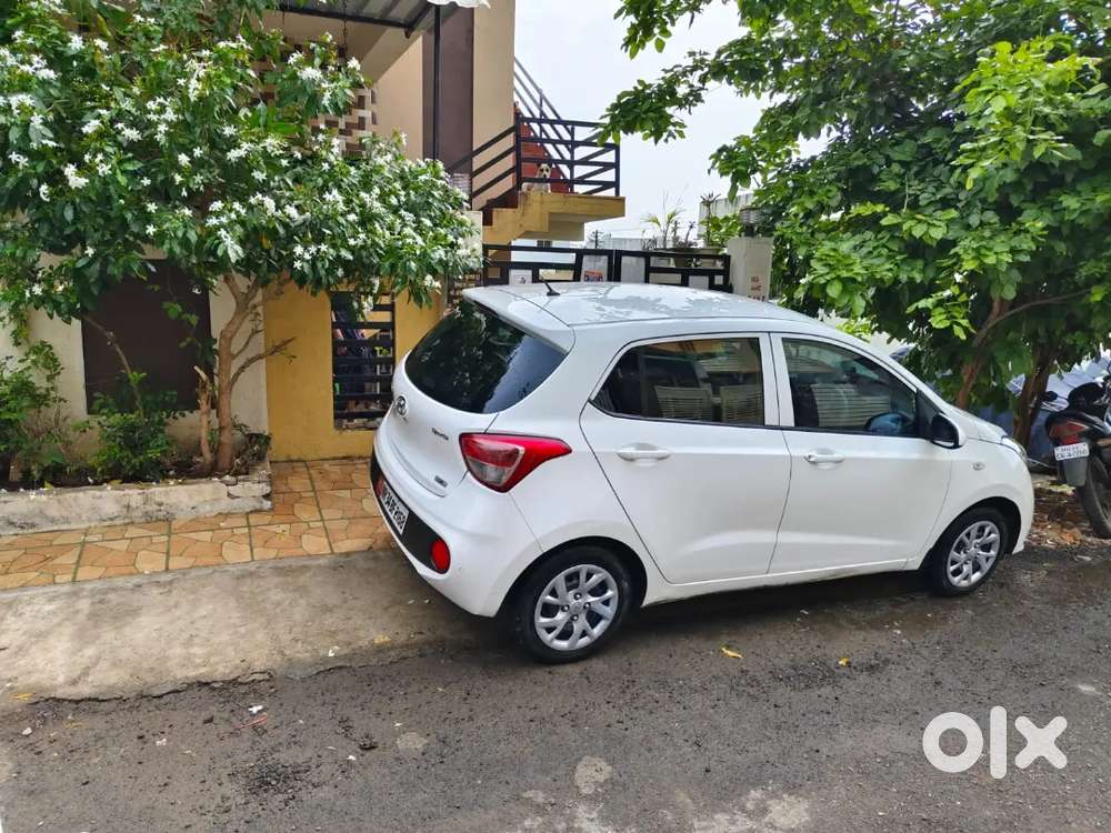 Hyundai Grand I10 2017 Petrol 84600 Km Driven